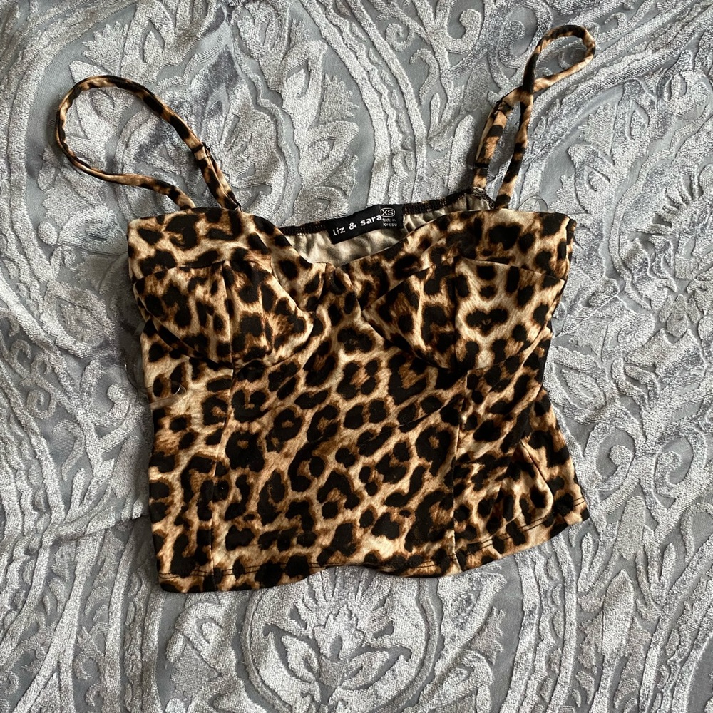 Women’s cropped tank top